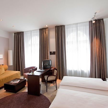 Burns Art Hotel Düsseldorf Habitación foto