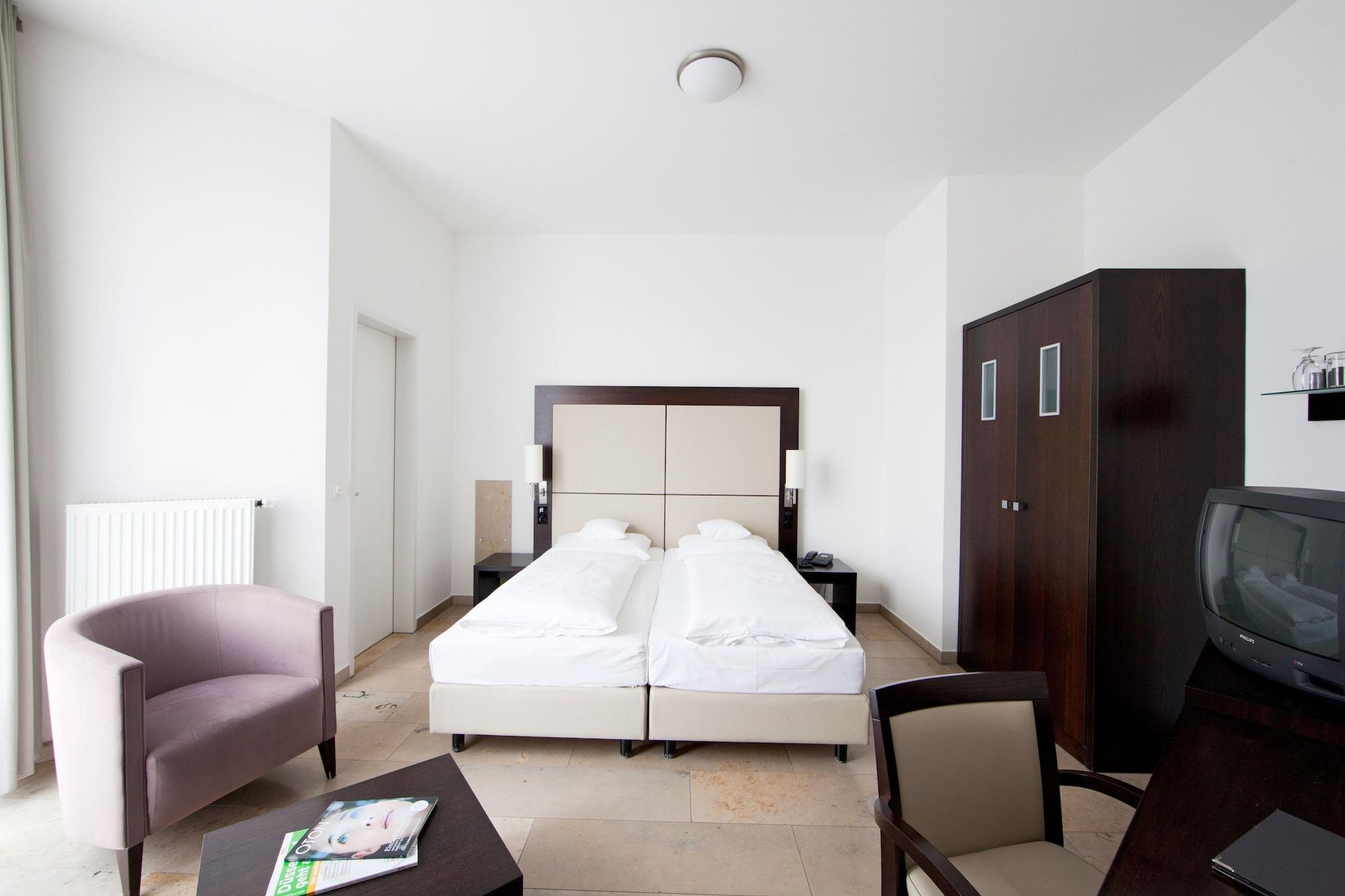 Burns Art Hotel Düsseldorf Habitación foto